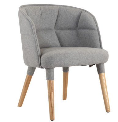 A réplica moderna do desenhista que janta cadeiras estofou o material de Bentwood
